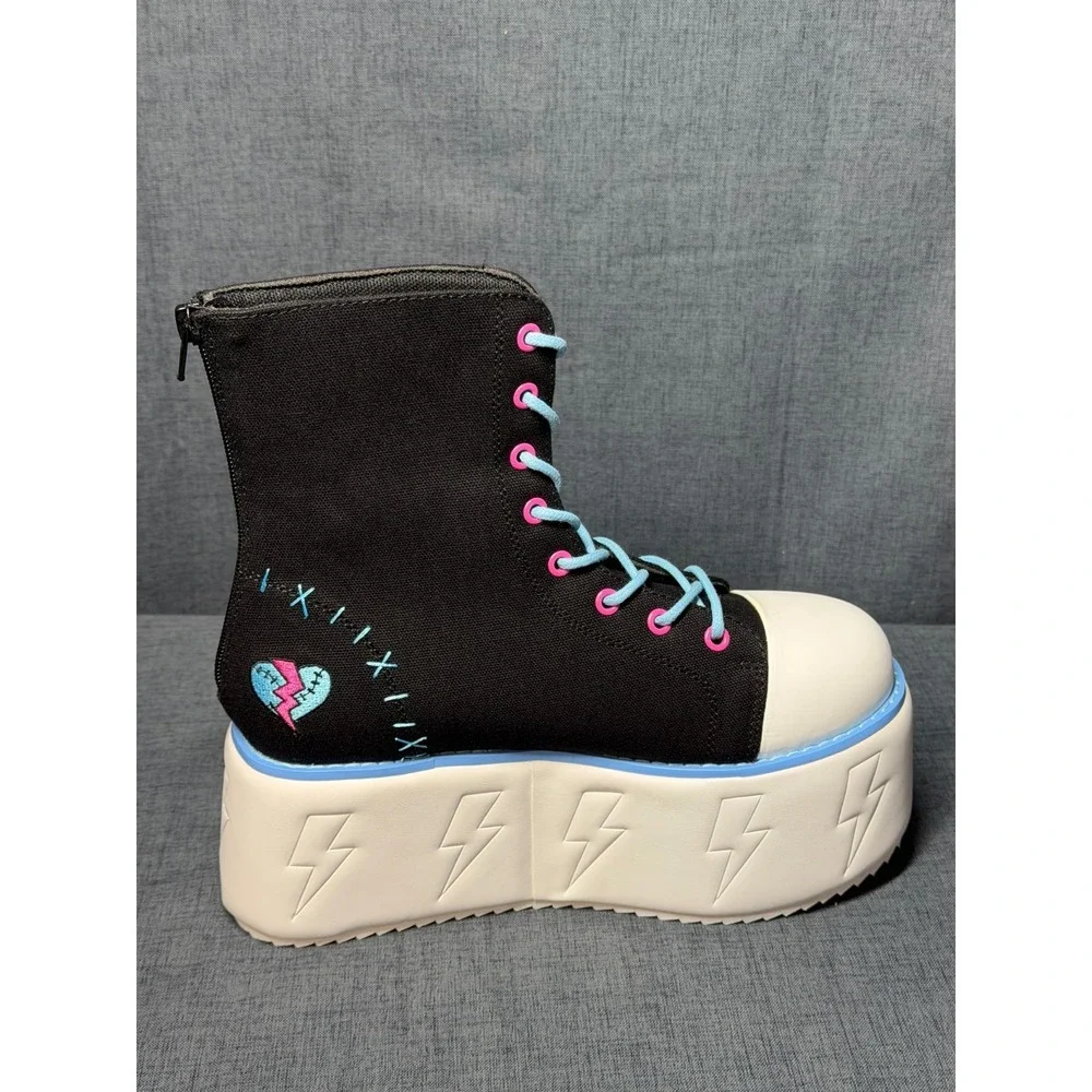 NEW‎ IN BOX Monster High Frankie Stein x YRU Jolt Women's Size 8 Platform Shoes